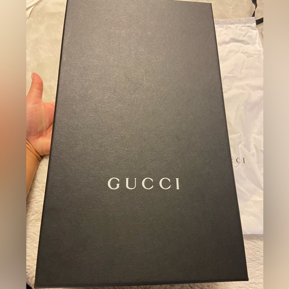 New GUCCI shoe box & dust bags for sandals / slides for new style - Picture 2 of 7